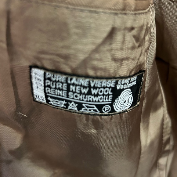 French wool blazer fits like a ladies 8 - Picture 6 of 12